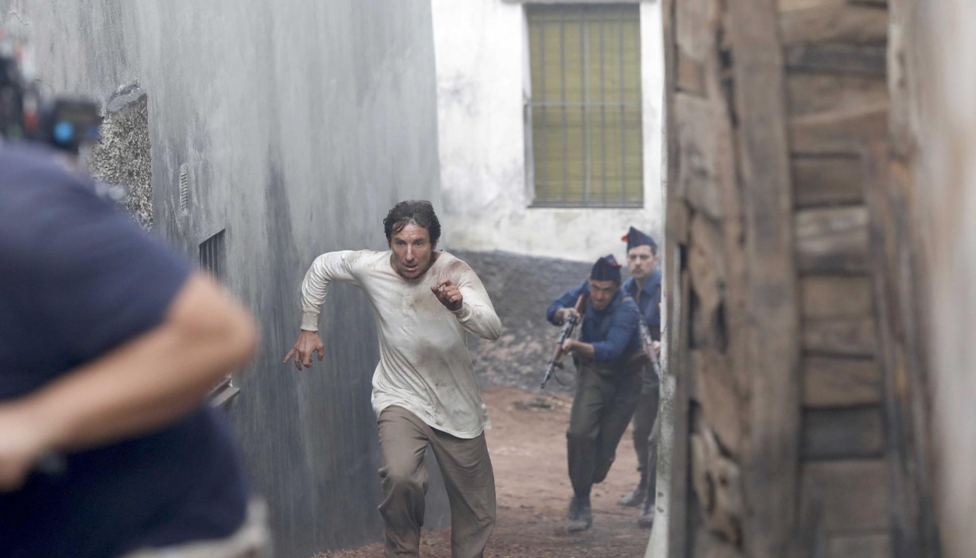 La trinchera infinita (2019)